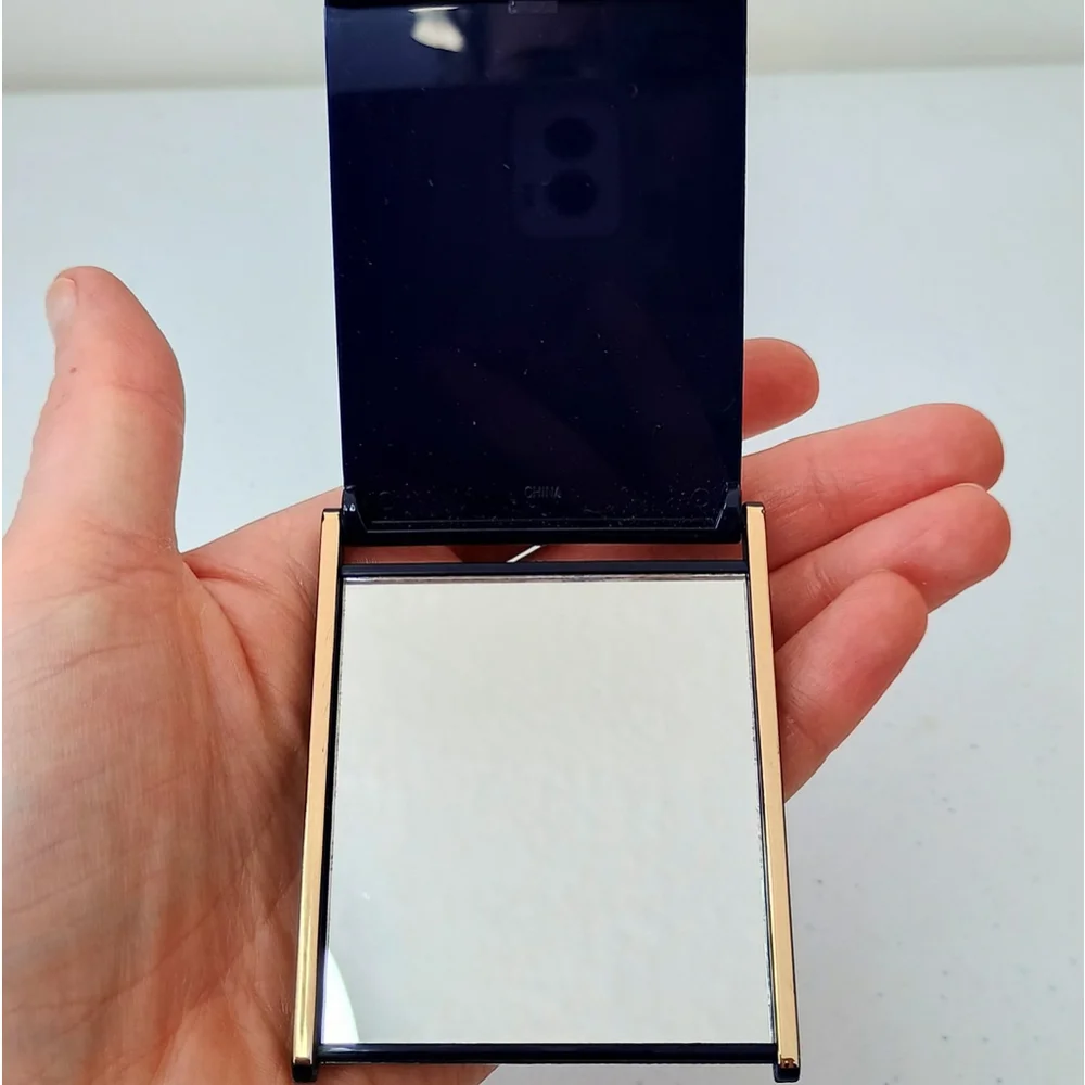 NOS 1998 Avon Beauty At A Glance Makeup Mirror Compact